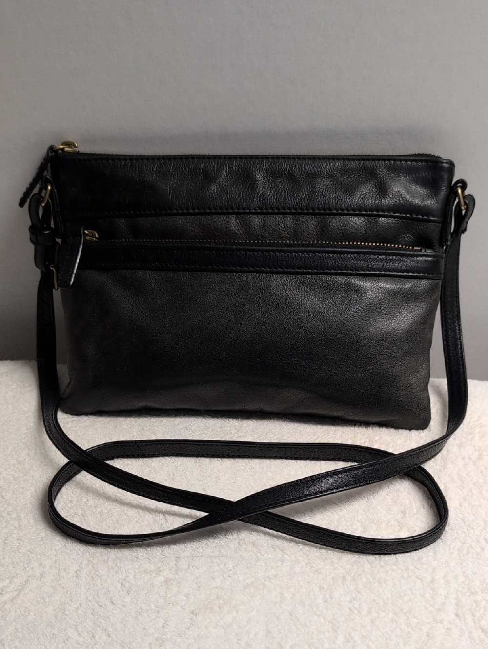 Margot New York Classic Women's Leather Crossbody Bag